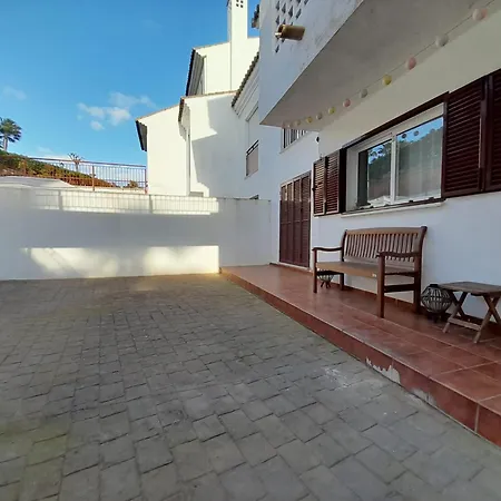 Feel The Vibe Alcaidesa Apartment